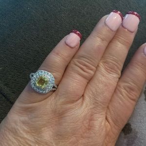 Ring Bomb Party size 8 gently used